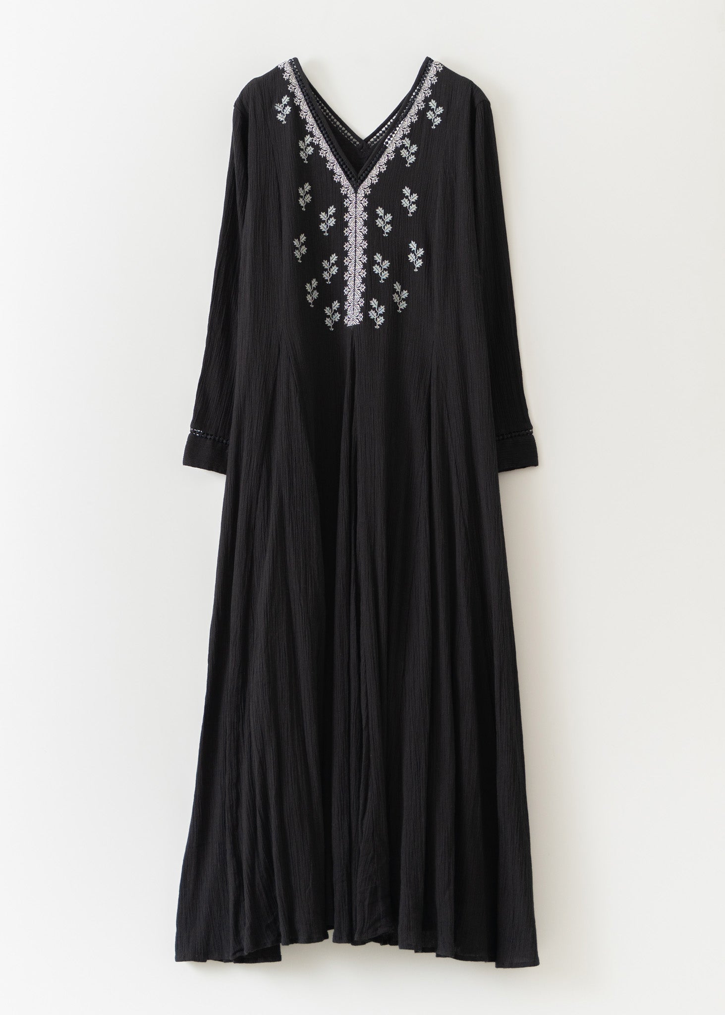 Cotton Gauze Leaf Embroidery Panel Dress | Pasand by ne Quittez