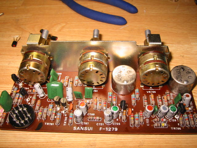 サンスイ プリメインアンプ AU－666型