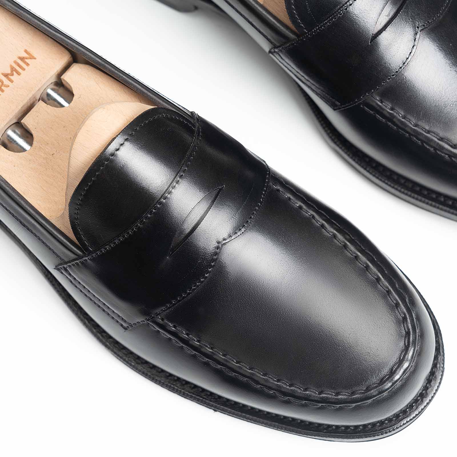 501040 - BLACK HERITAGE SHELL CORDOVAN - E – Meermin Shoes