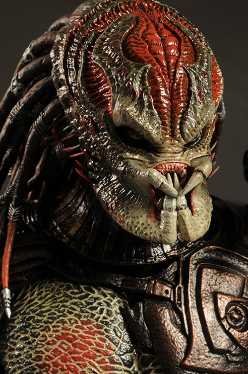 Review and photos of Hot Toys Berserker Predator 1/6th action figure