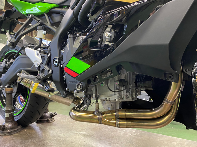 2022 Ninja ZX-25R / SE (2BK-ZX250E) POWERBOX FULL チタンブルー
