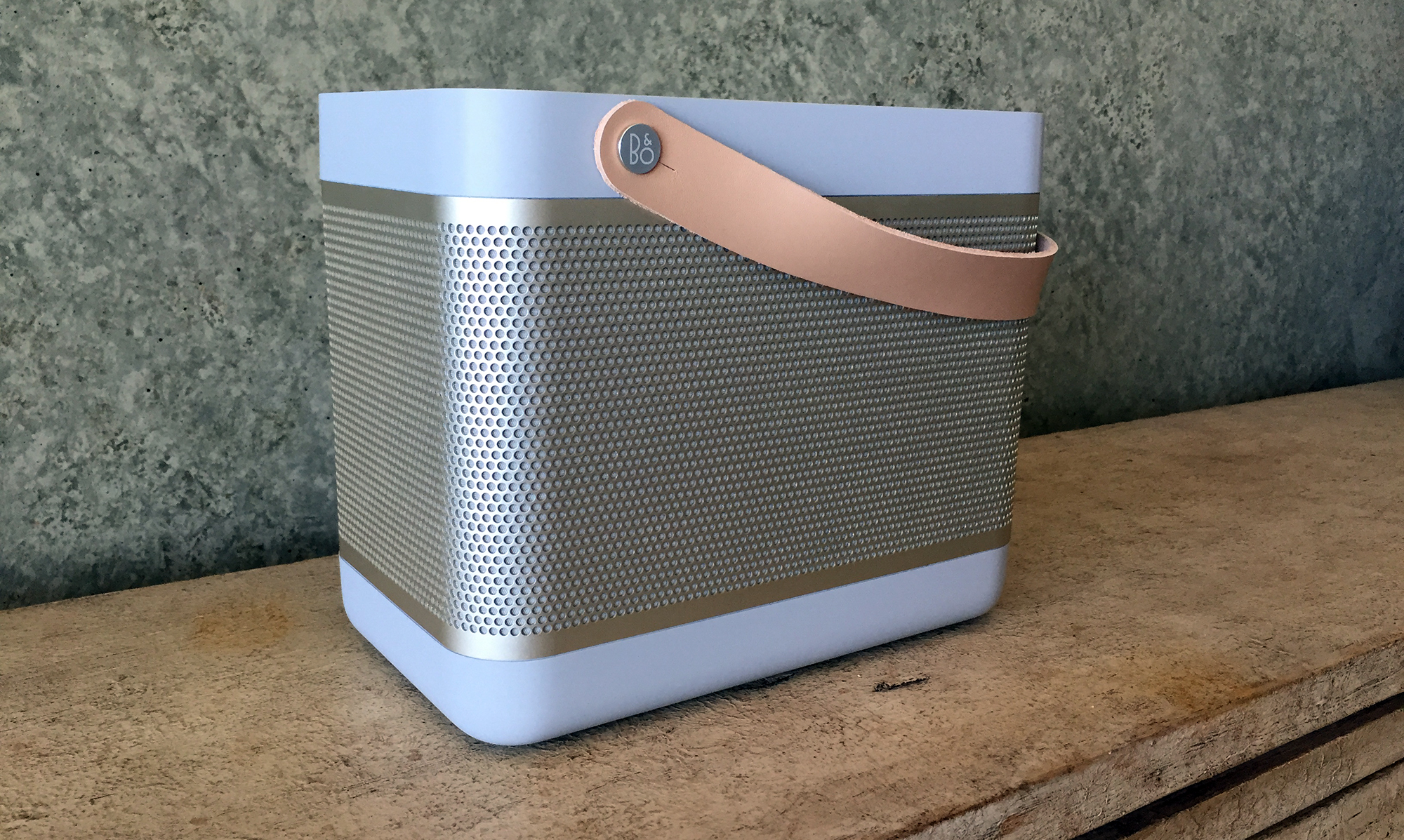 Review: The Bang & Olufsen Beolit 15 is a big-ticket Bluetooth