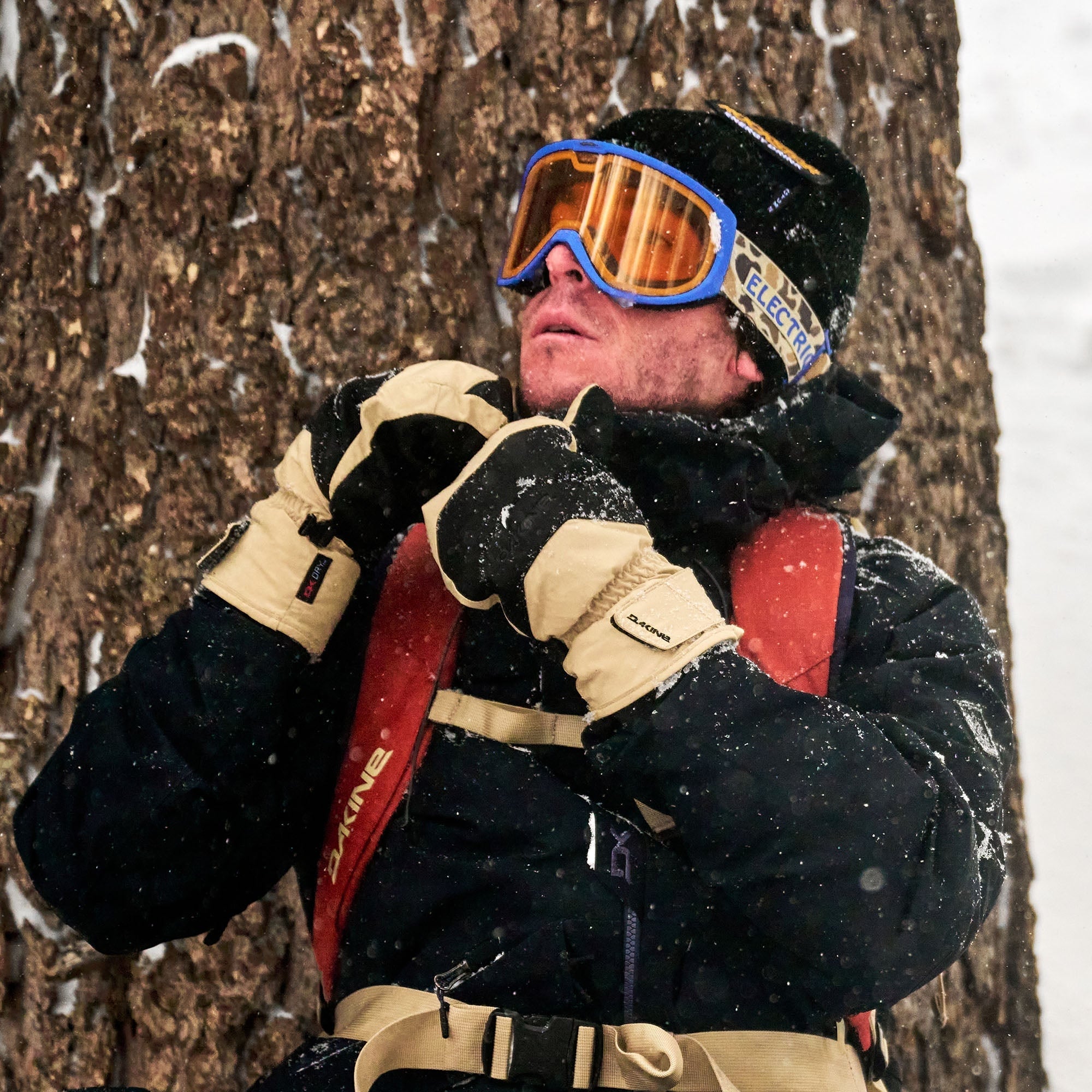 DAKINE | TACTICS JAPAN Snowboard and Skateboard