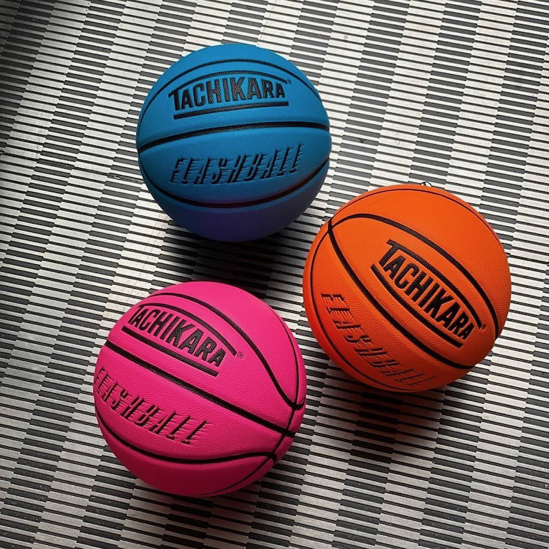 FLASHBALLのスーパースポーツゼビオ/Victoria別注カラーが好評発売中