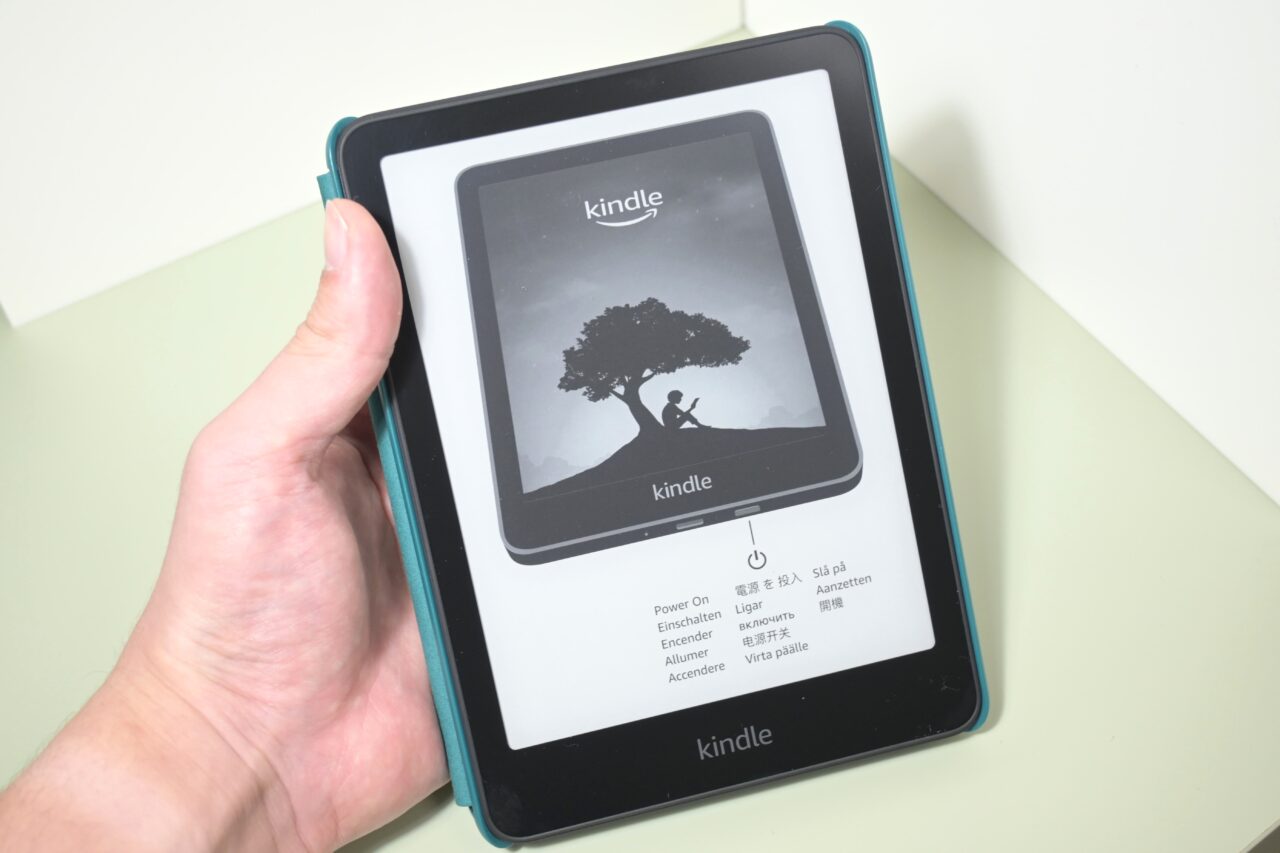 レビュー】Kindle Paperwhite 12世代 純正ケース｜開きやすさと丈夫な