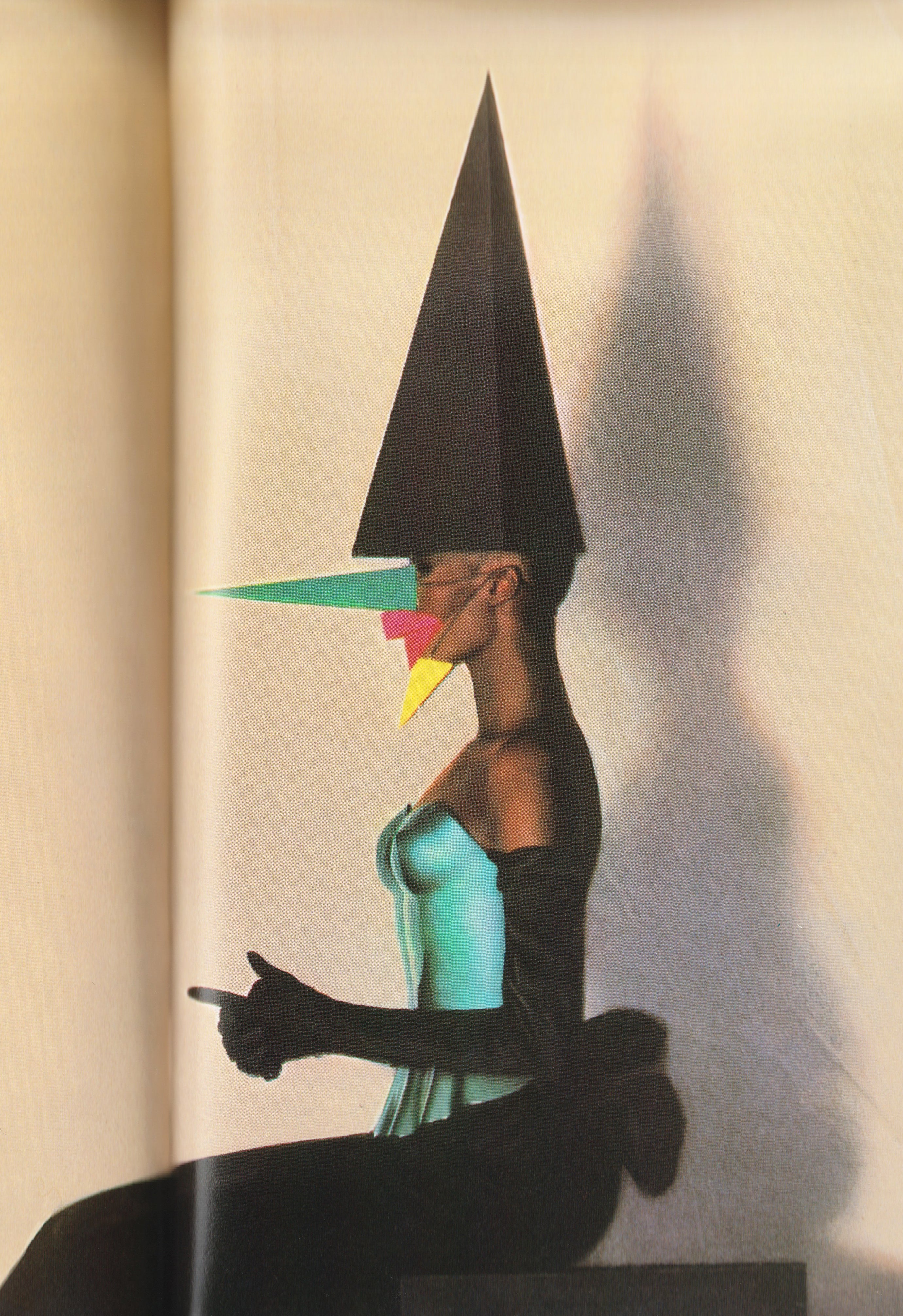 ISSEY MIYAKE BODYWORKS 1983 – THE 543