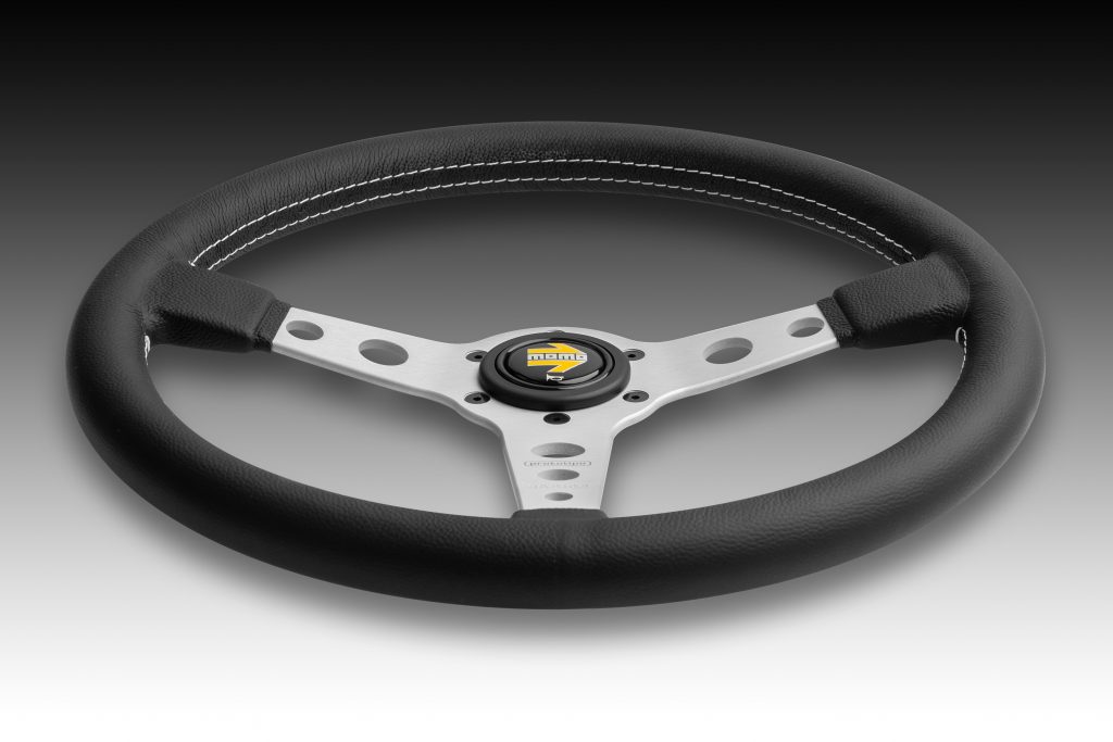 楽天市場】MOMO ステアリング PROTOTIPO BLACK 370 プロトタイプ