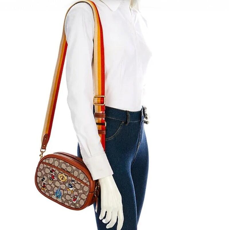 COACH コーチ 新品未使用品 タグ付き ミッキーパッチ ボディバッグ