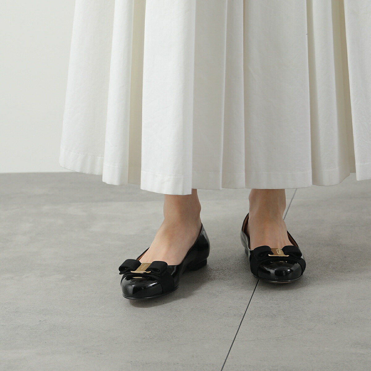 楽天市場】FERRAGAMO フェラガモ パンプス VARINA ヴァリナ 01 A181