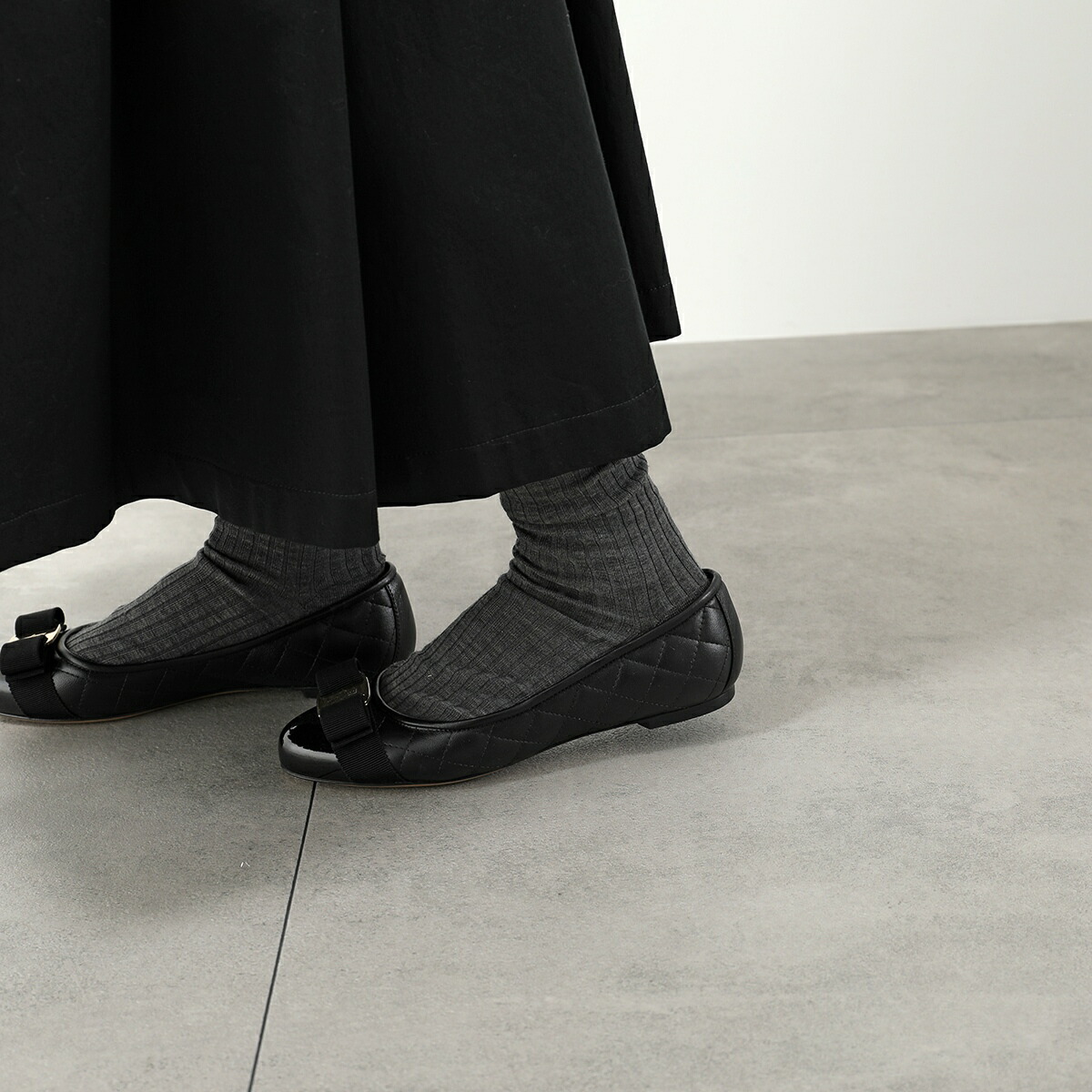 楽天市場】FERRAGAMO フェラガモ パンプス VARINAQ ヴァリナ 0672100