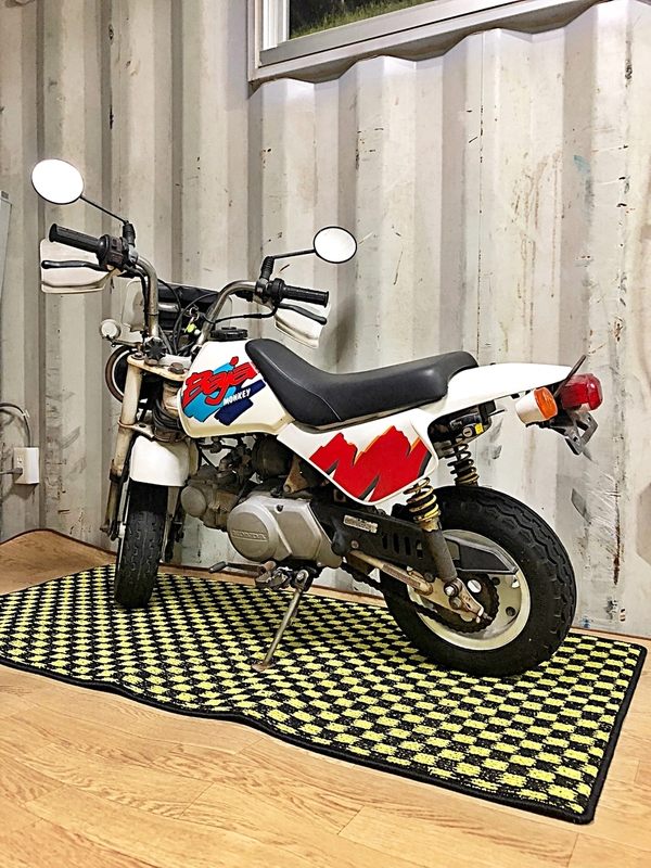 楽天市場】モンキー BAJA ゴリラ スーパーカブ マット 1枚 150cm×69cm