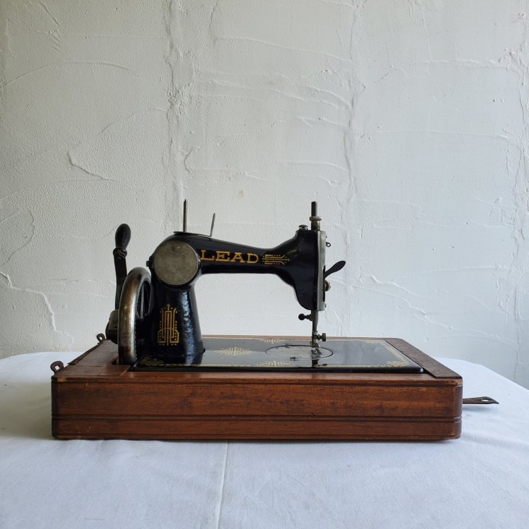 楽天市場】アンテーク雑貨 和製アンテーク 日本製 LEAD社 小振りな