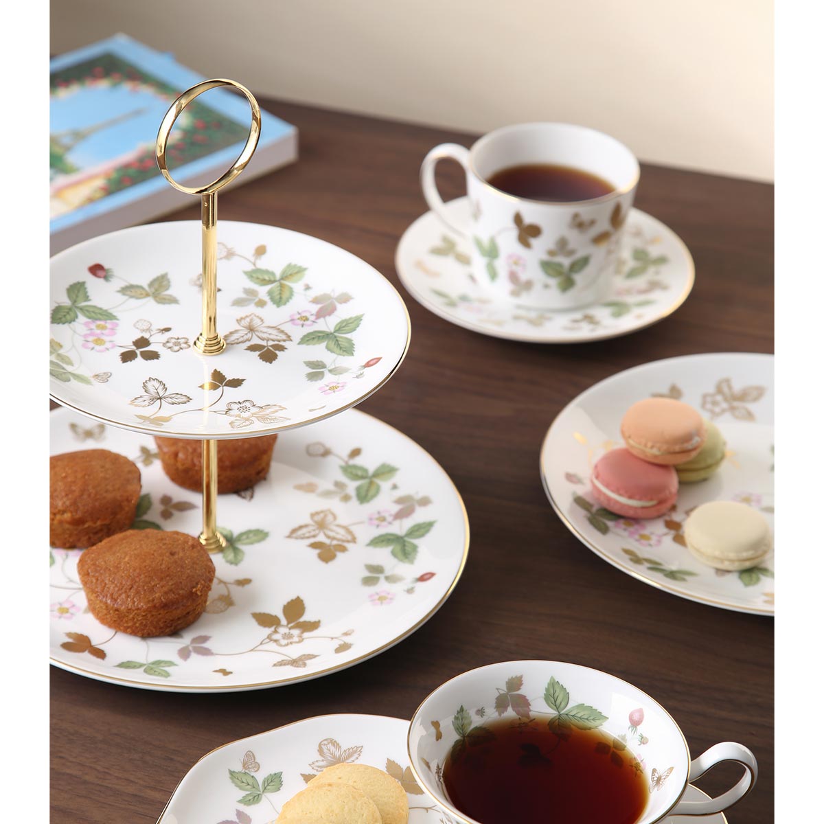 ウェッジウッドワイルドストロベリー オーバルプレートセット WEDGWOOD