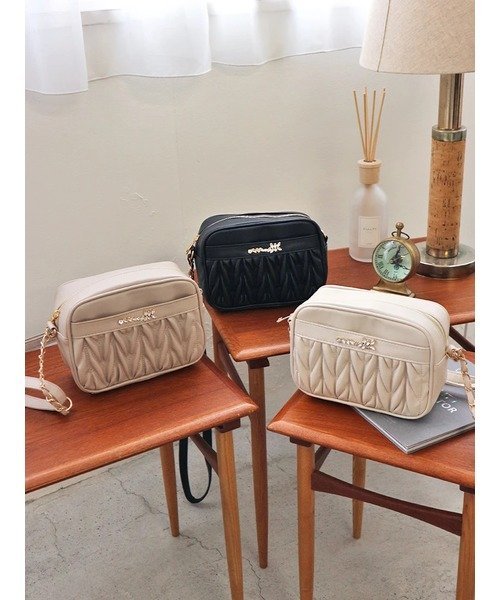 LUDIC PARK｜ビジュー付きキルティングショルダーバッグ | Rakuten