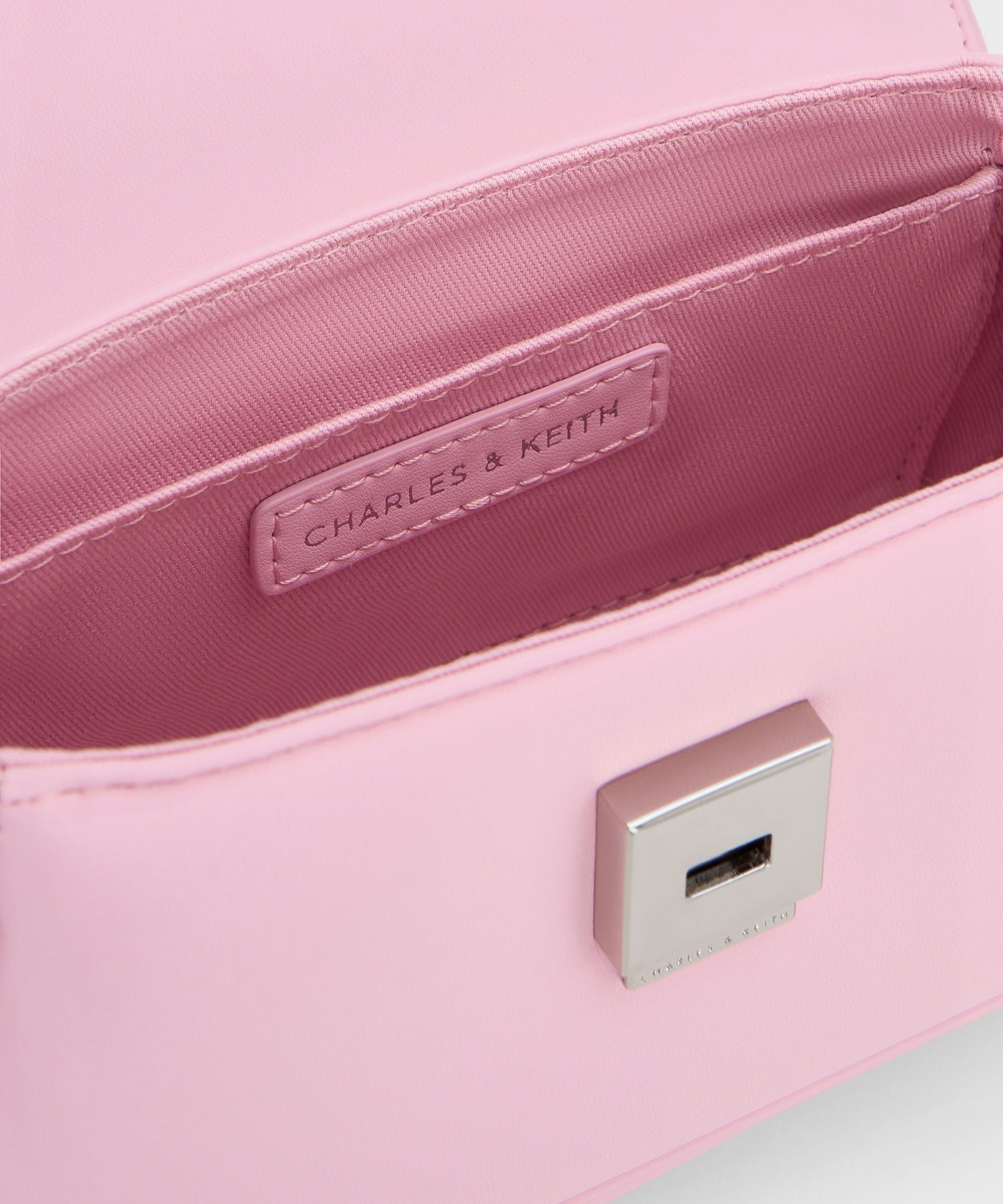 CHARLES & KEITH｜Sammie サミー ノットハンドルフロントフラップ