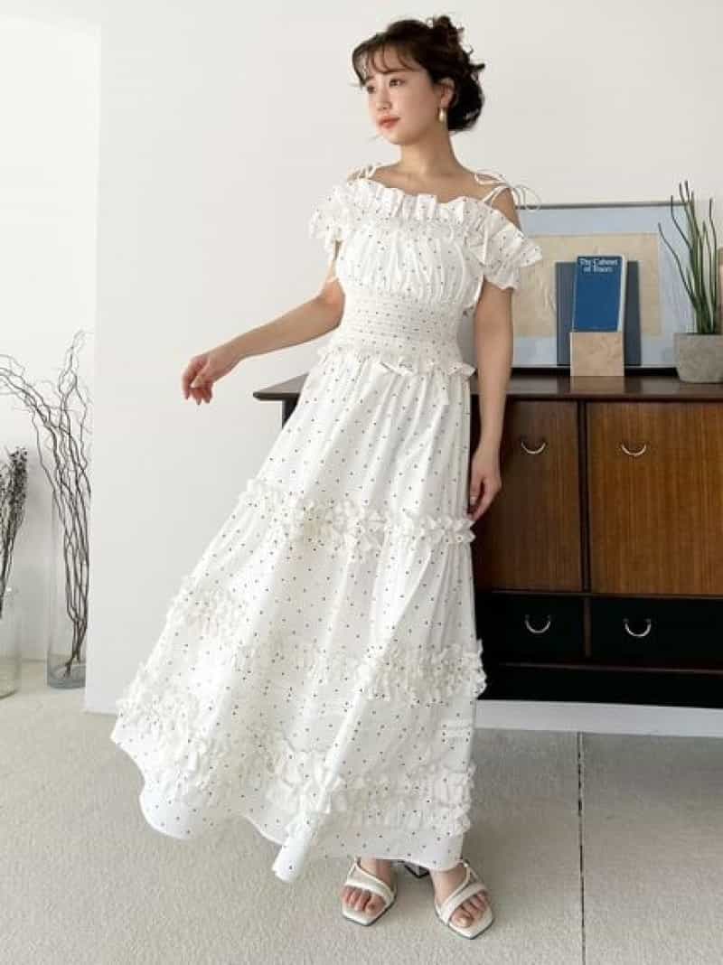 楽天市場】【SALE／40%OFF】2wayデコルテフリルトップス LILY BROWN