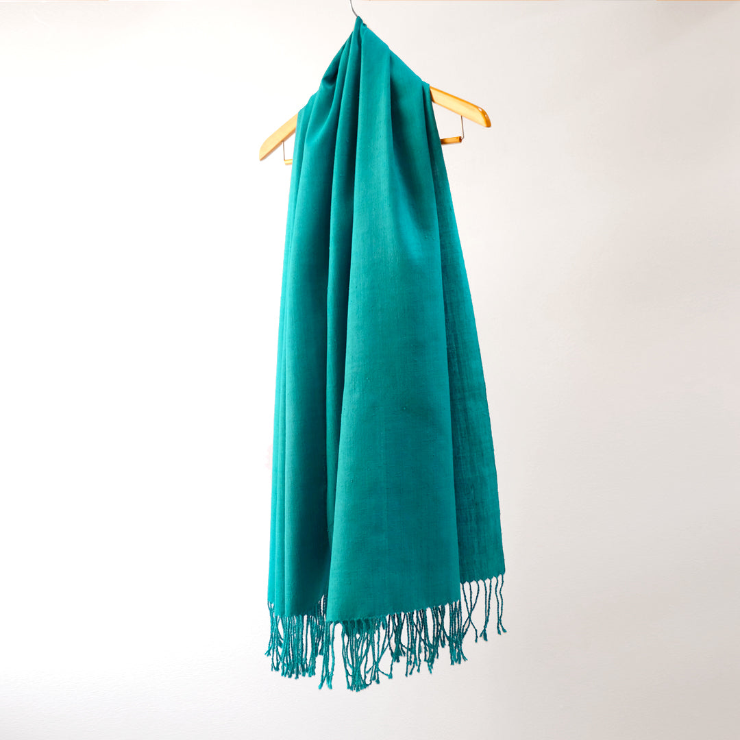 本場結城紬 広幅ショール 色無地 絹100％ 日本製 – 結城紬の奥順