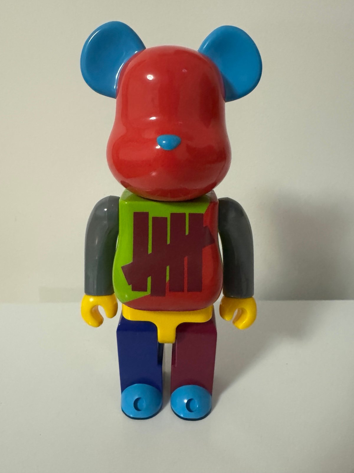 MEDICOMTOY BE@RBRICK 100%UNDEFEATED UNDEFEATED - UNDEFEATED × BE