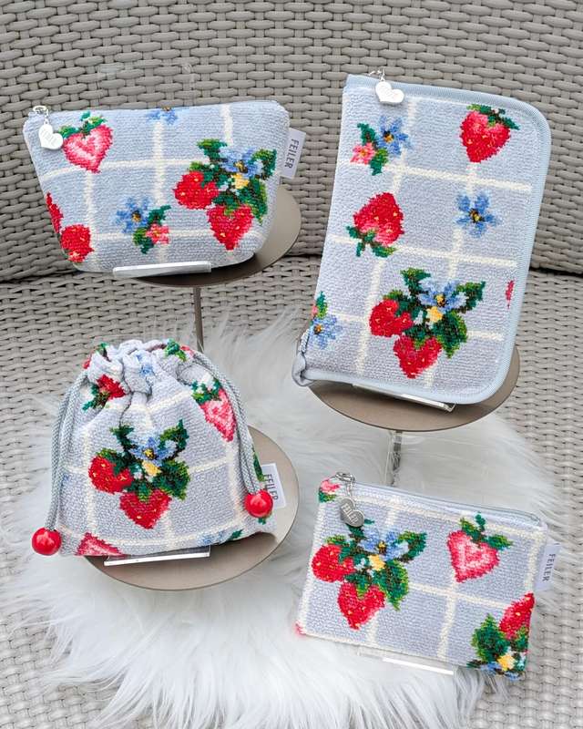 モフモフネコチャン ハンカチ（WEB限定）(ペールパープル×ピンク