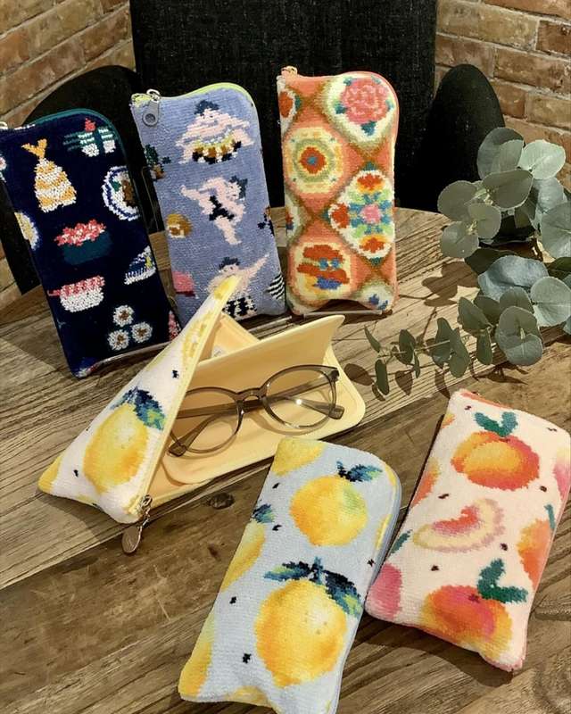 コフレドゥショコラ メガネケース FDC-257063(ベージュ): FEILER