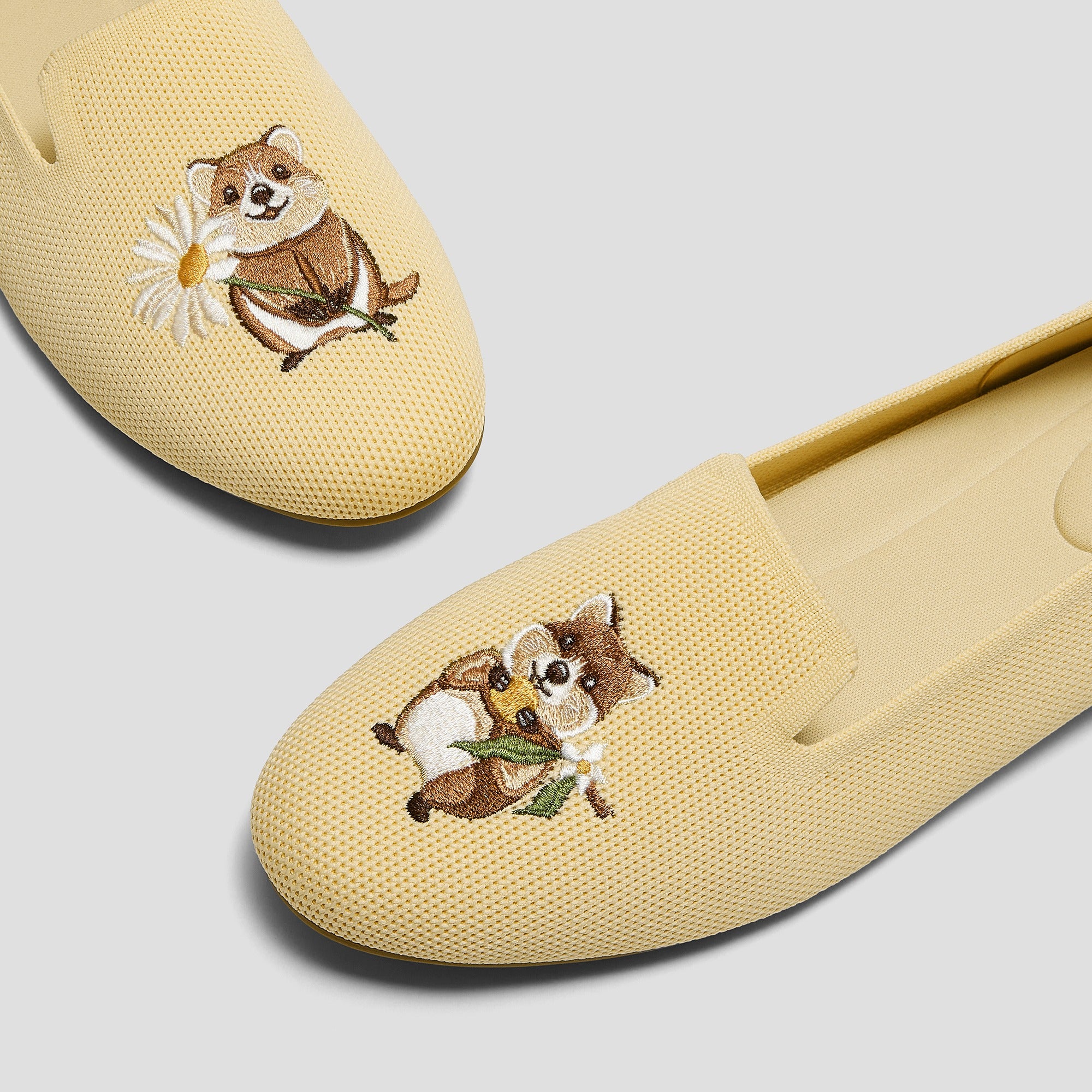 Audrey] ラウンドトゥ アニマル刺繍 ローファー – VIVAIA JAPAN