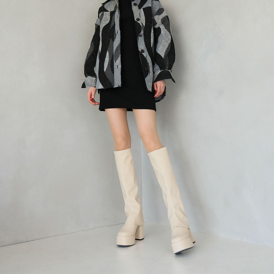 2025年秋冬新色追加】【公式ストア/ZOZO限定厚底プラットフォーム