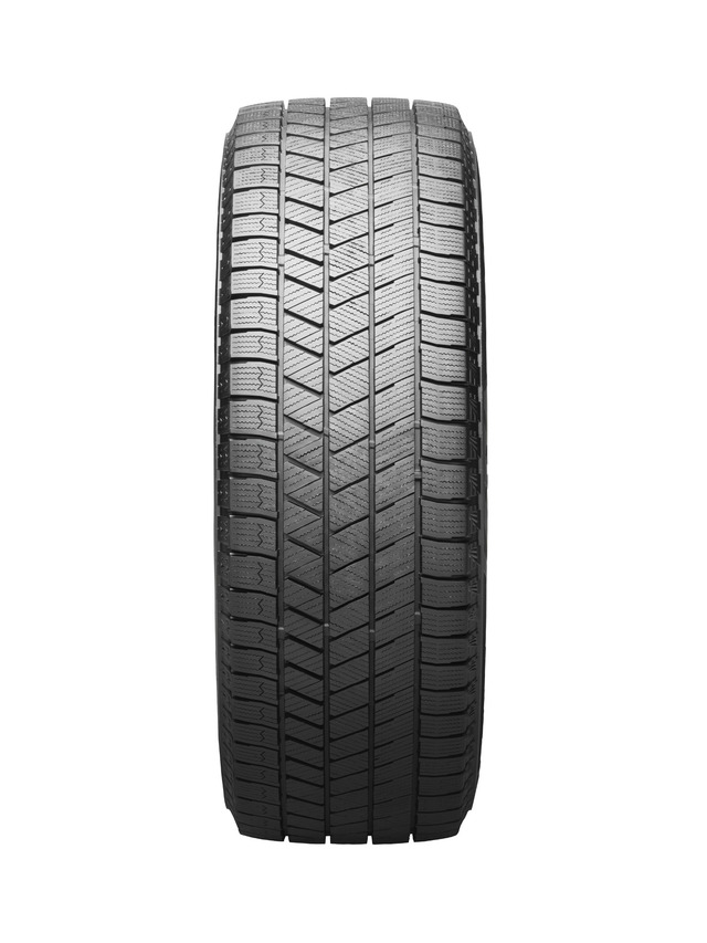 ブリヂストンがスタッドレスタイヤの新商品「ブリザックVRX3」を発表