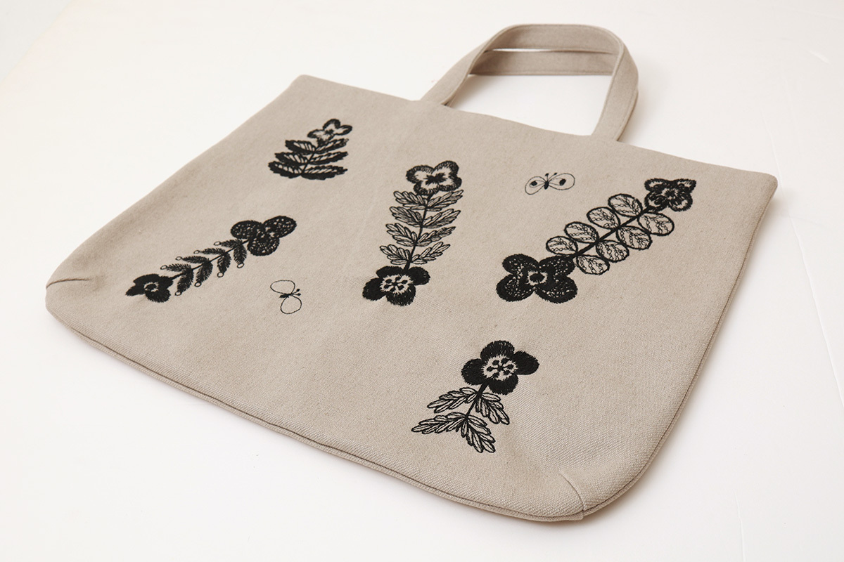 mina perhonen ミナペルホネン 子供服 famille tote バッグ -swing garden-