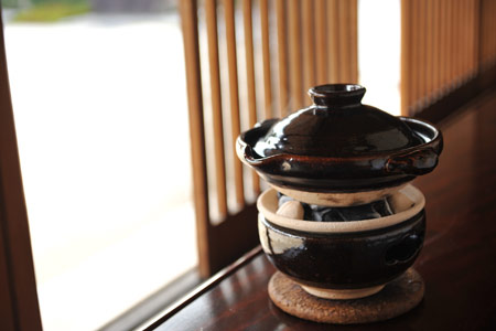 ほぼ日刊イトイ新聞 - うちの土鍋の宇宙。