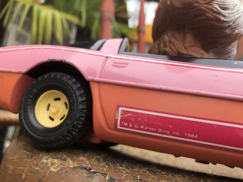 Vintage 1984 ERTL Gremlins Gizmo PINK Corvette Gizmobile (B521