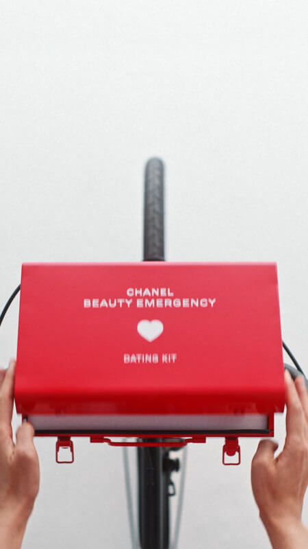 DATING-SET - CHANEL BEAUTY ESSENTIALS | CHANEL シャネル