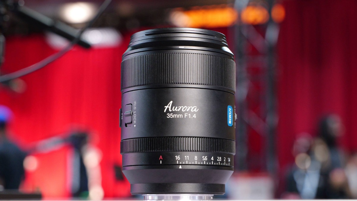 SIRUIがAurora 35mm f/1.4 フルサイズオートフォーカスレンズを発表