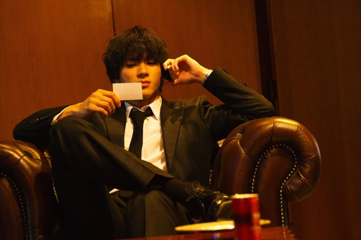 写真）山田裕貴、背中一面の刺青姿に衝撃 映画『闇金ドッグス6』予告編
