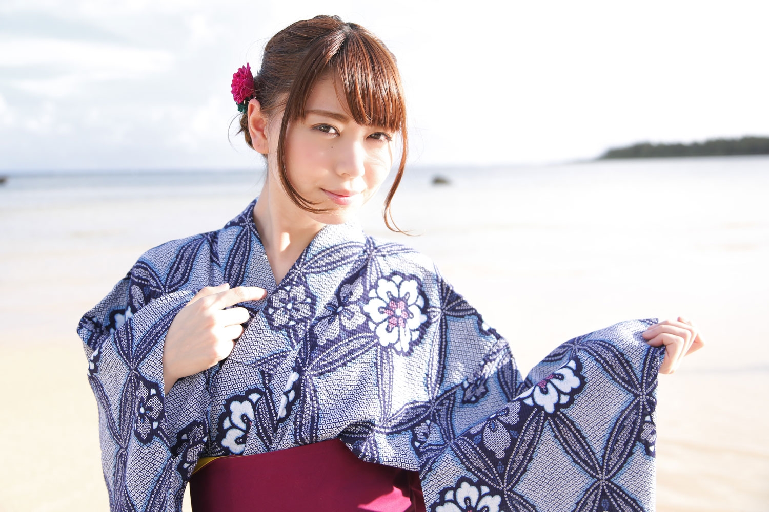 MONDO TV人気番組「女神降臨」から 女流プロ雀士・東城りおDVD 12/2