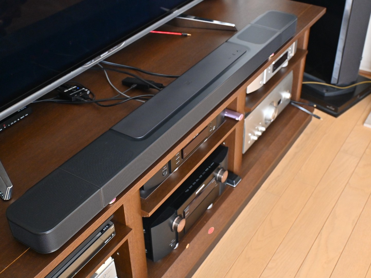 大人気サウンドバー JBL BAR 1000 レビュー。実際使ってみて本当に購入