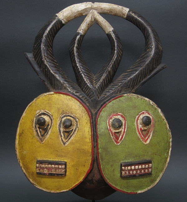 ゴリのマスク(双面)<アフリカの仮面(木彫り)：アフリカ雑貨アザライ