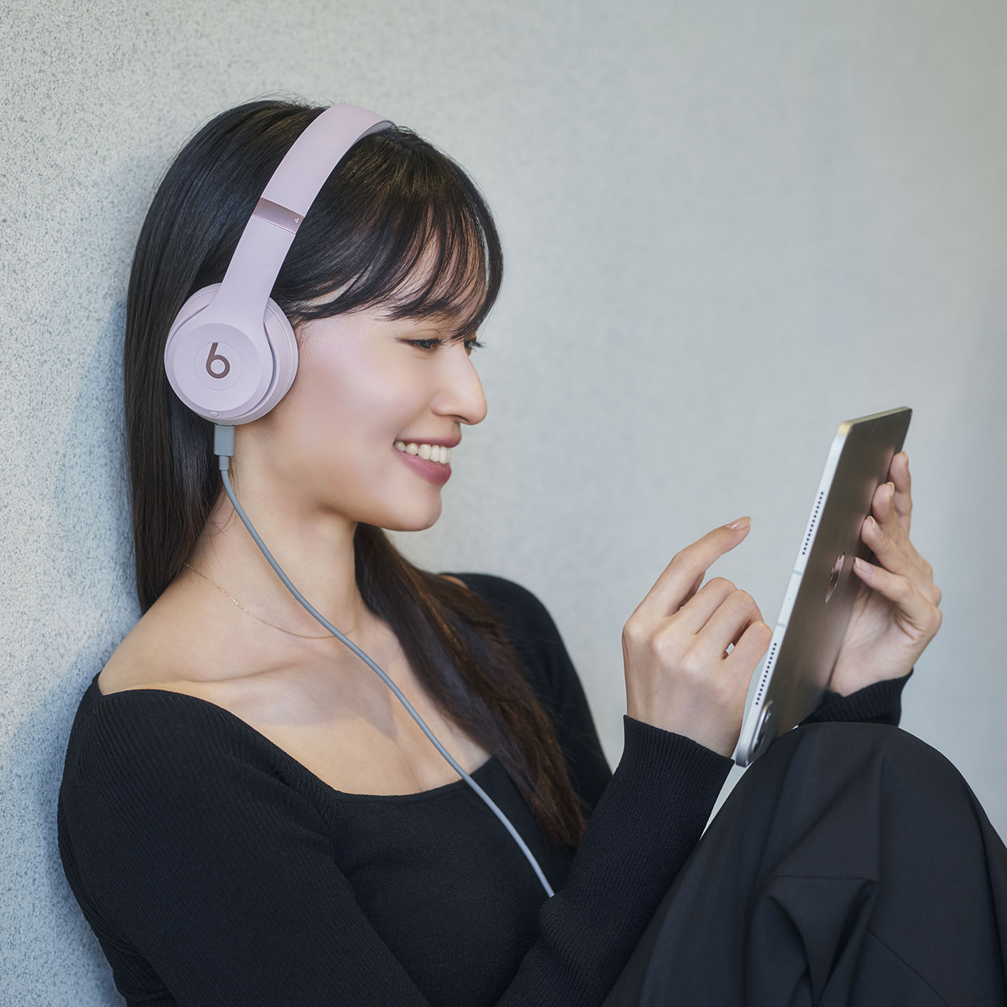 Beats Solo 4 - オンイヤーワイヤレスヘッドフォン - クラウドピンク