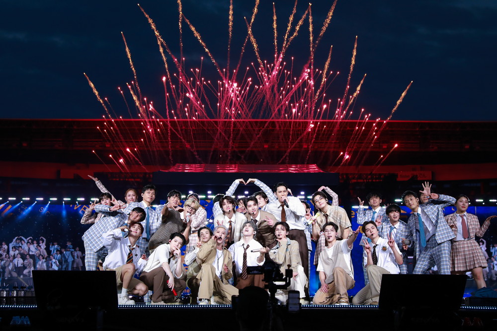 ライブレポート＞SEVENTEENのもとに“音楽の神様”が舞い降りた日産