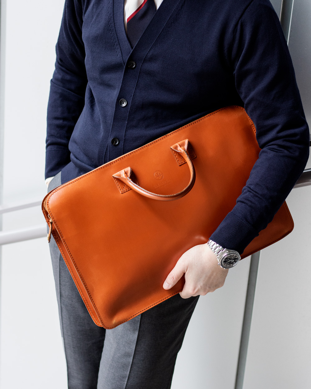 ビジネススタイルに気品を添えるグレンロイヤルのブリーフケース｜革鞄