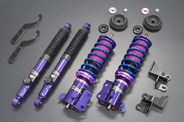 上げられる車高調 タイプU キャリイ／スーパーキャリイ(DA16T)用