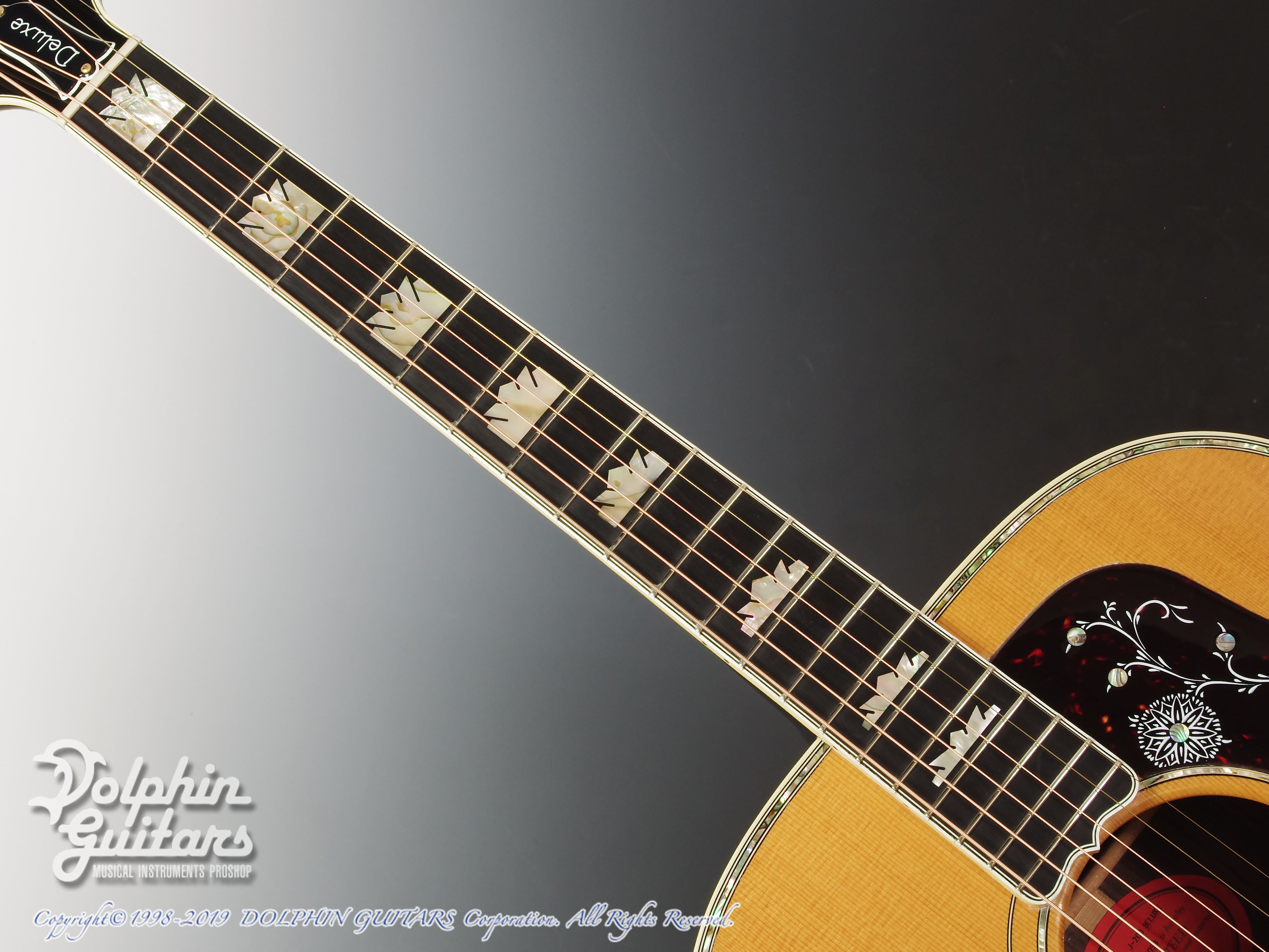 Gibson J-200 Deluxe |ドルフィンギターズ