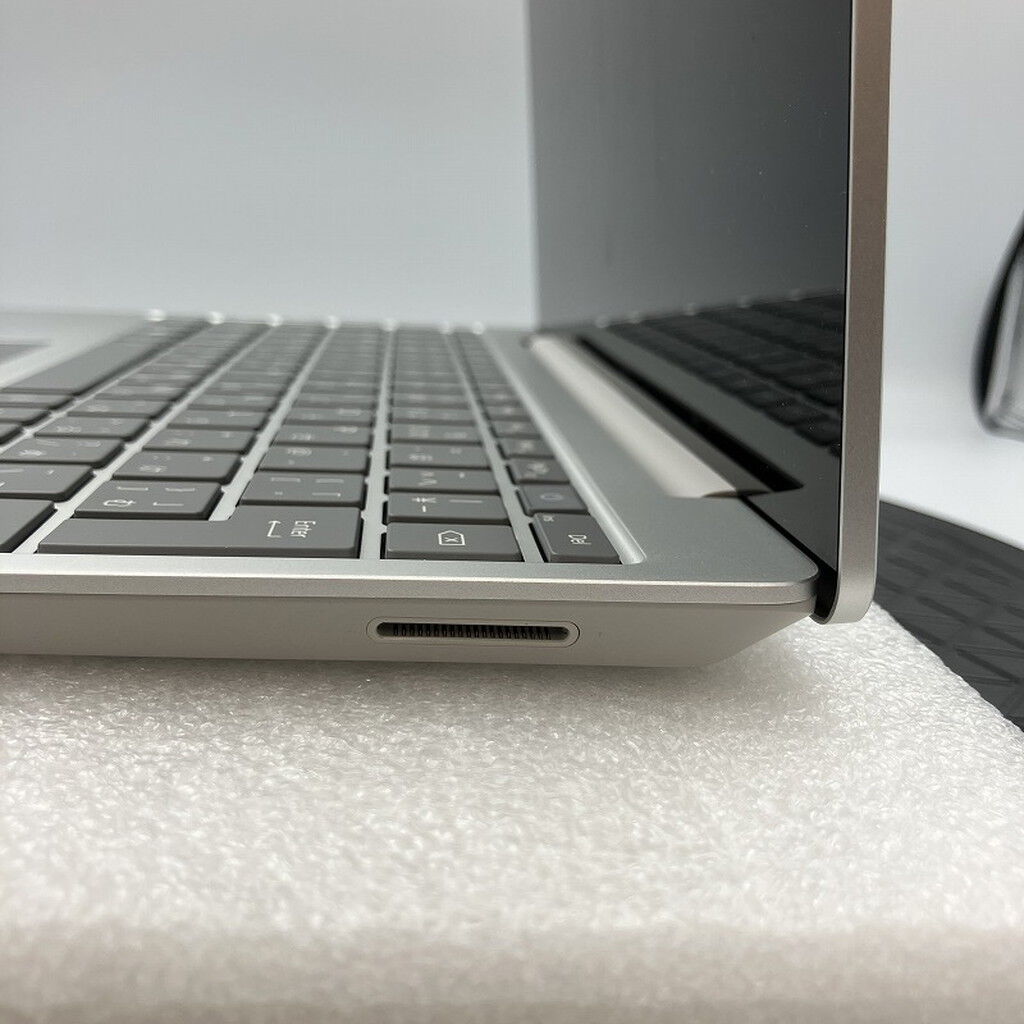 中古 Microsoft Surface Laptop GO 1943 (i5-1035G1/8GB/SSD128GB/W10H