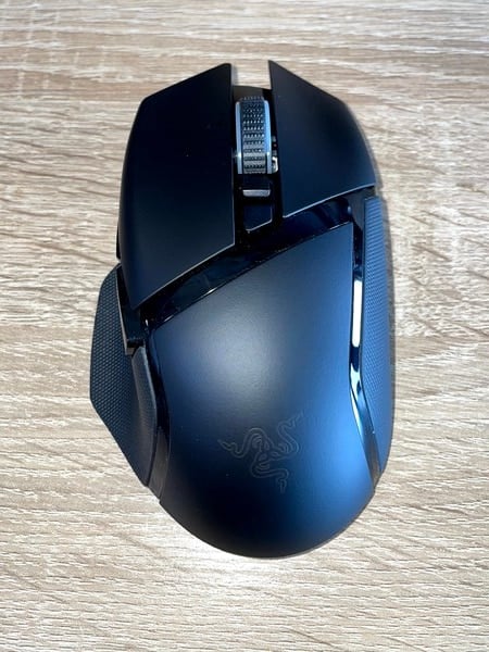 レビュー】ゲーミングマウス『Razer Basilisk Ultimate』のスペック