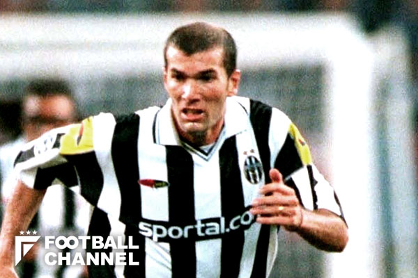 絶対に奪えない。伝説の名手ジネディーヌ・ジダン、驚異のドリブル