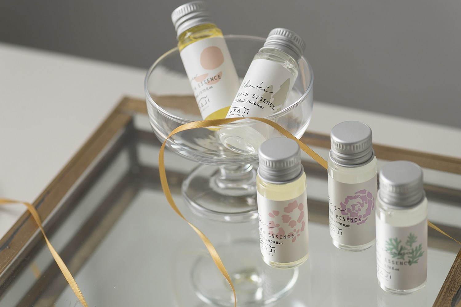 オサジ“香りを楽しむ入浴剤”「バスエッセンス セット」みずみずしい