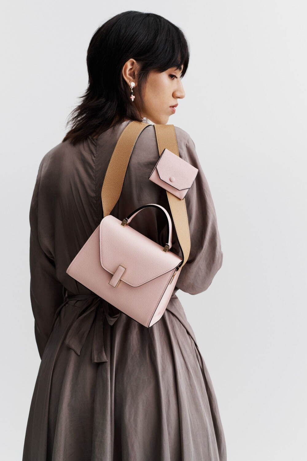 人気ブランド「ピンクレザーグッズ特集」“おしゃれ＆かわいい”財布