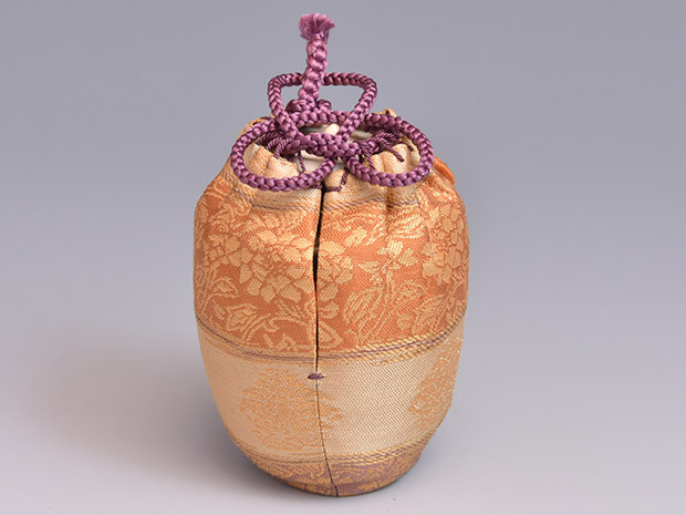 備前茶入 山本雄一(作) 仕服(段織紹紦) 共箱 | 古美術ささき