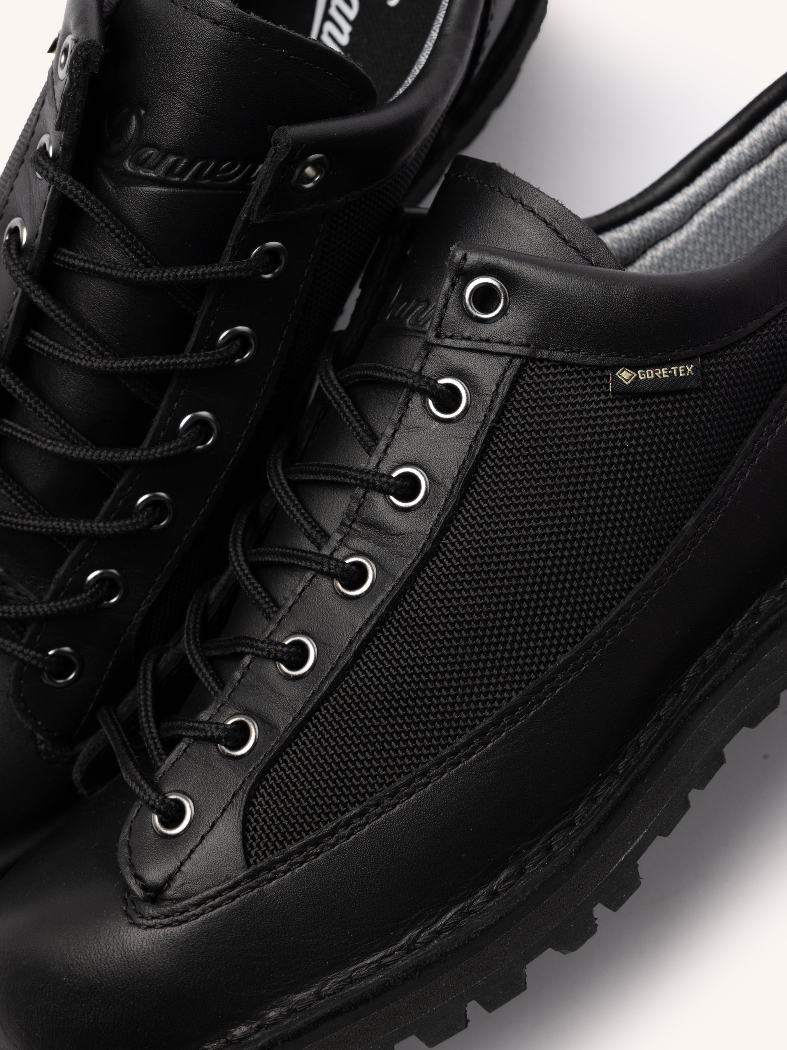 KESTIN | Danner Field Low GORE-TEX Shoes in Jet Black – Kestin