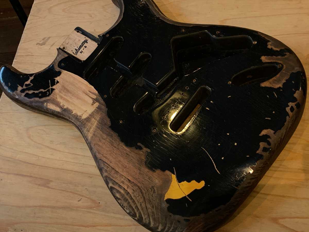 カスタムギター、オーダーメイドギター、リフィニッシュの料金