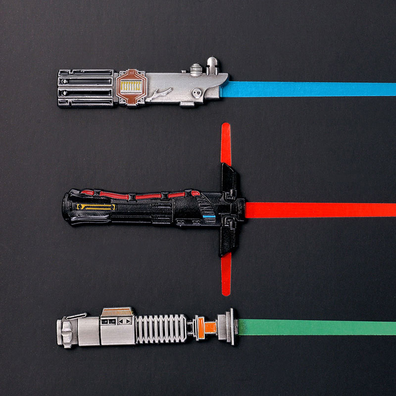 ディズニーストア スター・ウォーズ ライトセーバー ピンバッジセット